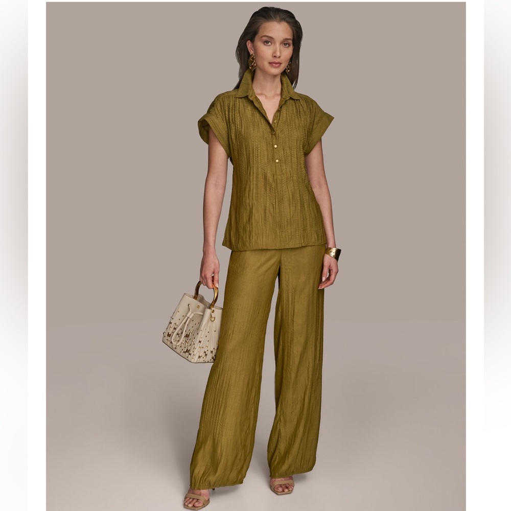 New Donna Karan Women’s Cap-Sleeve Crinkle Collar Shirt. Medium. Smokey Olive - Picture 4 of 4